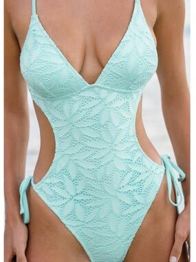 NWT- Berlook Lace One-Piece Backless Swim Suit - Med